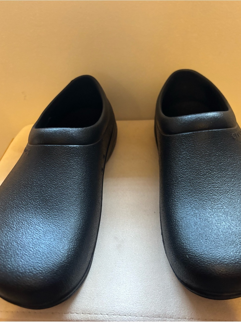 Unisex Black Slip-on CROCS
